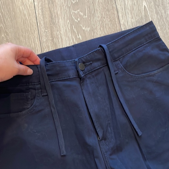 UNIQLO Stretchy Black Slim Fit Pant - Picture 2 of 4